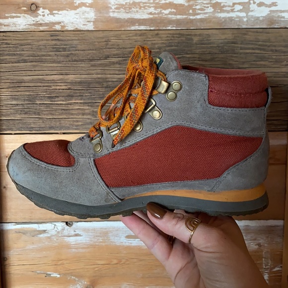 COPY - Kids LL Bean Hiking Boots - Picture 5 of 10